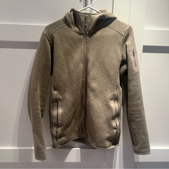 Arc'teryx Tops - Arc'teryx Tan Zip-Up Fleece Jacket Covert Hoody
